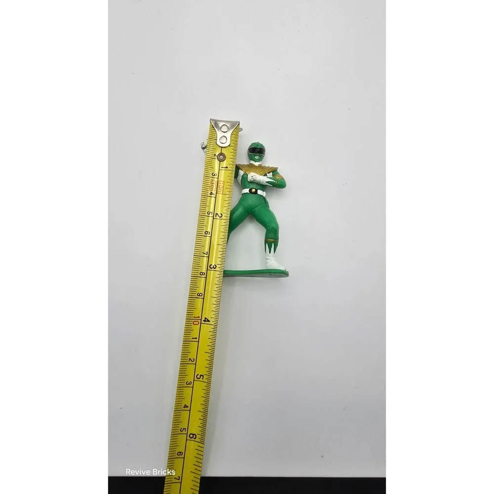 Vintage‎ 1993 Bandai Green Mighty Morphing Figurine Holding A Weapon Great Cond.